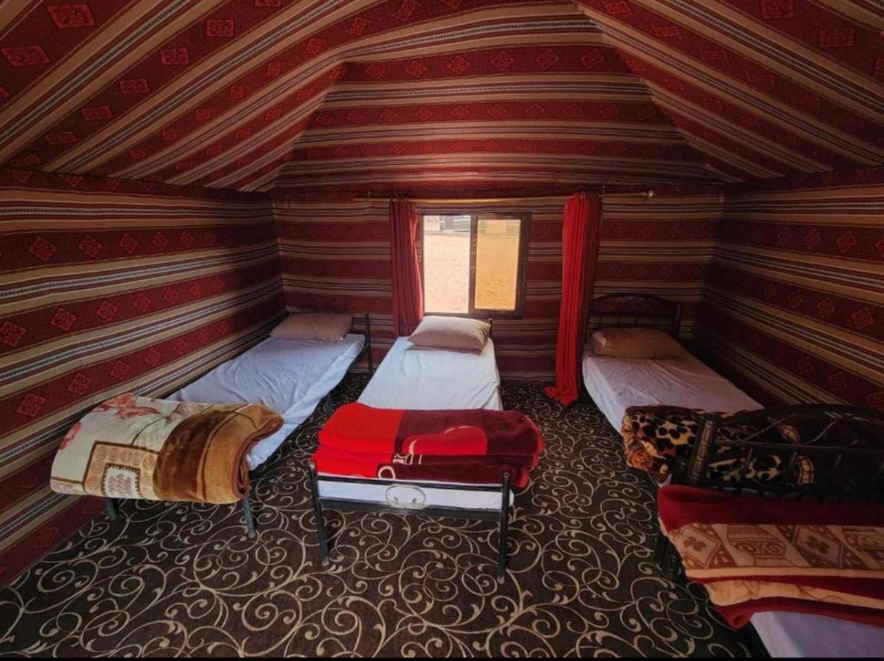 Bedouin Bunch Camp Hotell Wadi Rum Exteriör bild