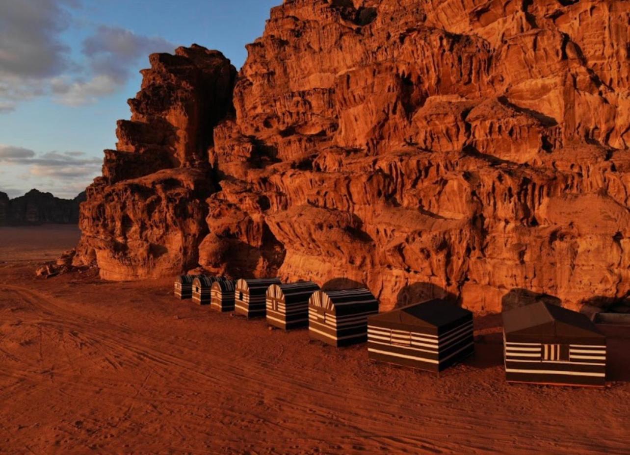 Bedouin Bunch Camp Hotell Wadi Rum Exteriör bild